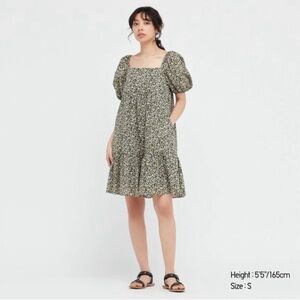 100% cotton Uniqlo floral dress